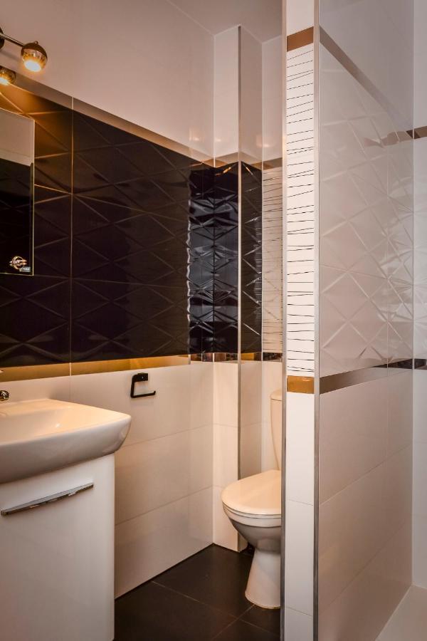 Osrodek Wczasowo-Kolonijny Bazylak Rewal Bed & Breakfast Bagian luar foto
